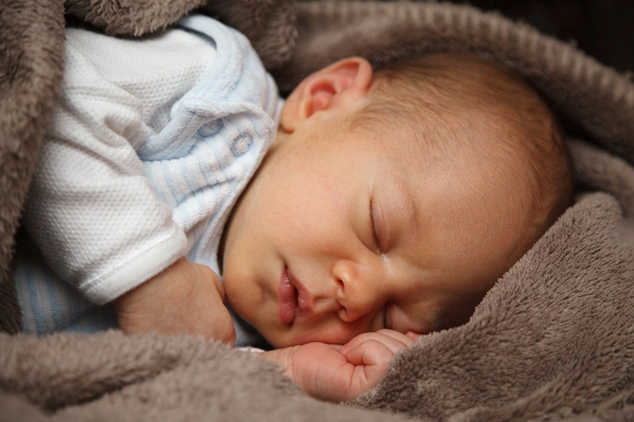 Créer une routine apaisante pour accompagner le bébé