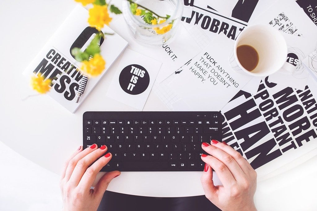 Comment le ghostwriting aide à développer une image de marque forte ?